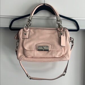 ❤️NEW!!’❤️RARE! Coach Pink Leather Women's Bag